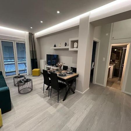 Luxury Apartment Near Acropolis Athena Bagian luar foto