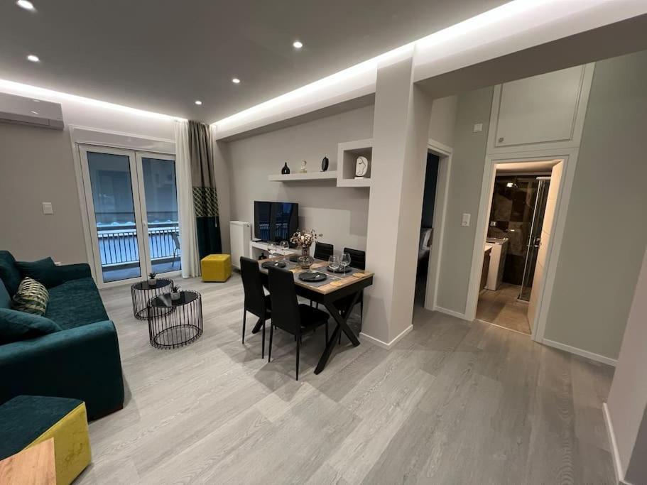 Luxury Apartment Near Acropolis Athena Bagian luar foto